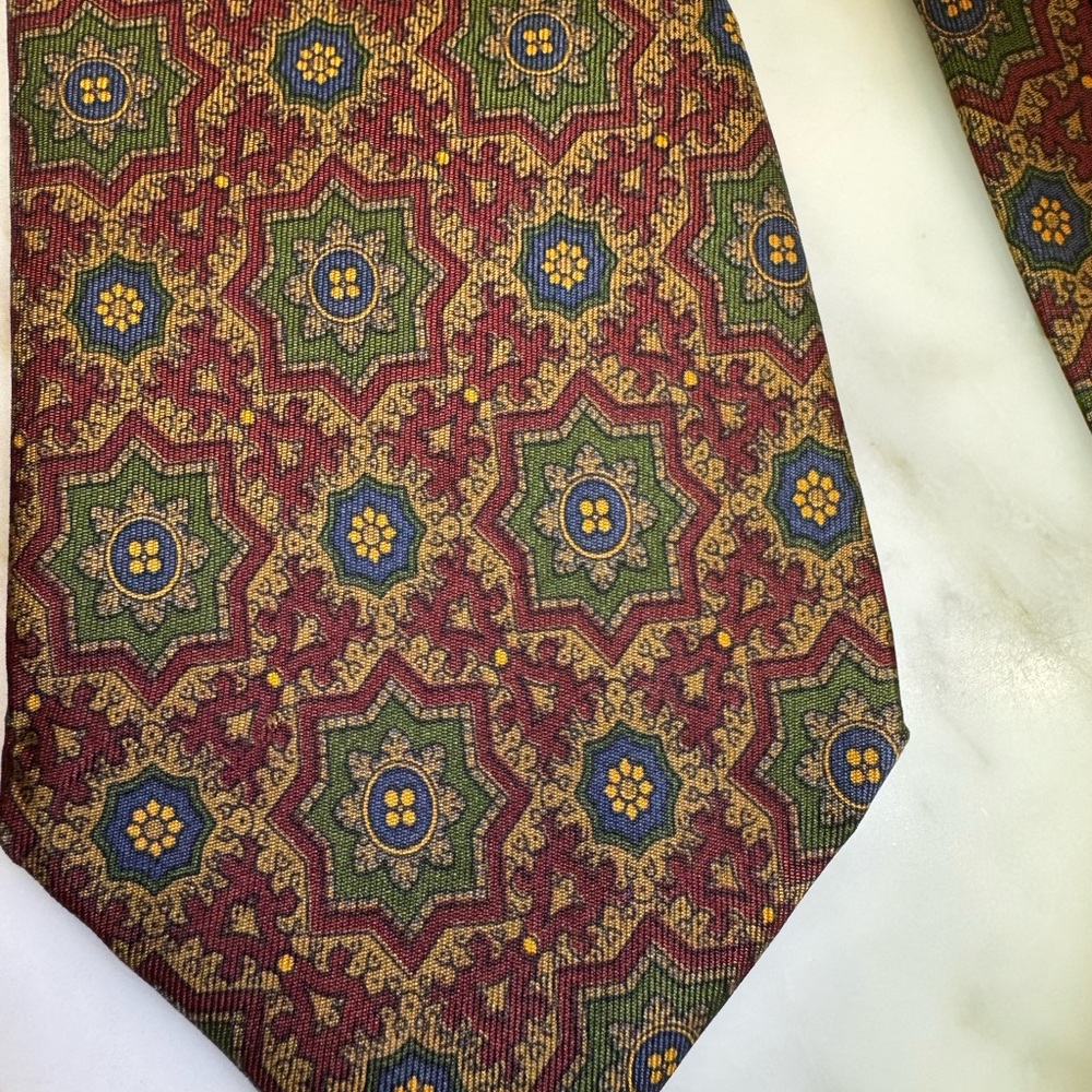Vintage Burberry’s Red/ Green/Blu/ Gold Silk Tie with Geometric Pattern - Picture 5 of 7
